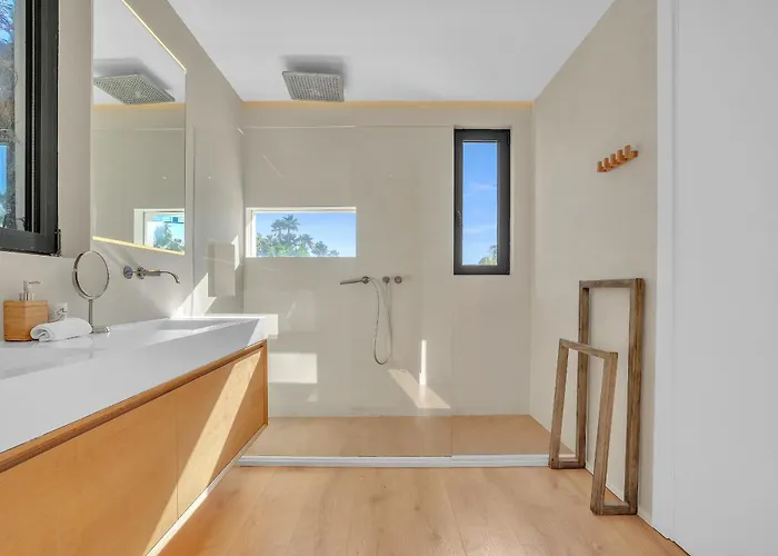 Villa Serena By Finest