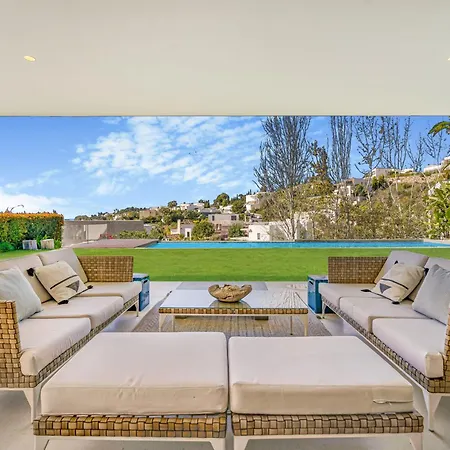 Serena Villa *