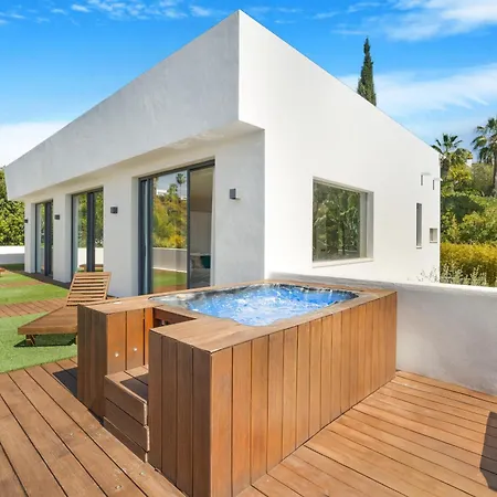 Serena Villa *