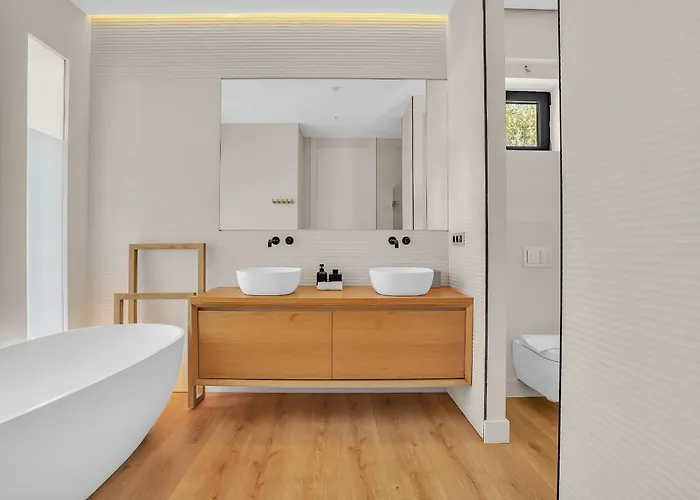 ヴィラ Serena By Finest エステポナ